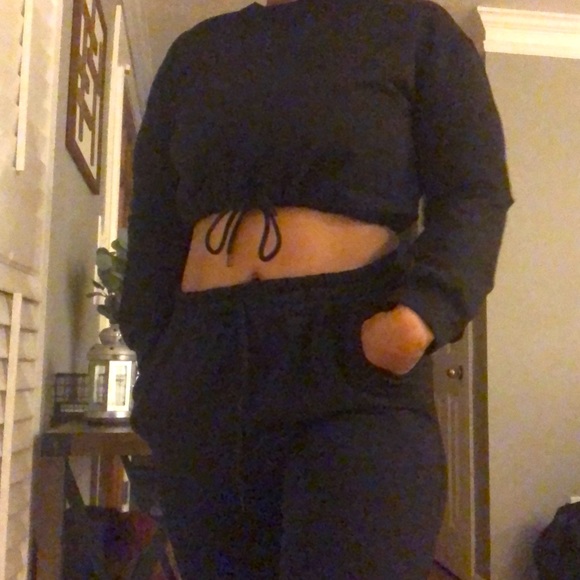 Black Cropped Hoodie & Jogger Lounge Set - Picture 7 of 8